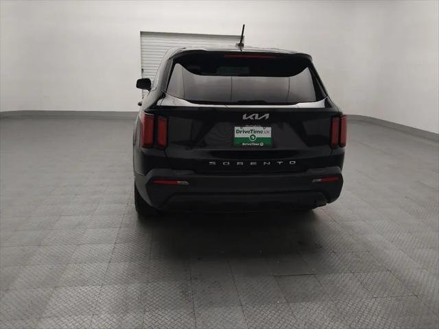 2022 Kia Sorento LX