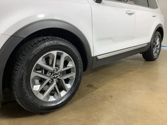 2023 Kia Telluride LX