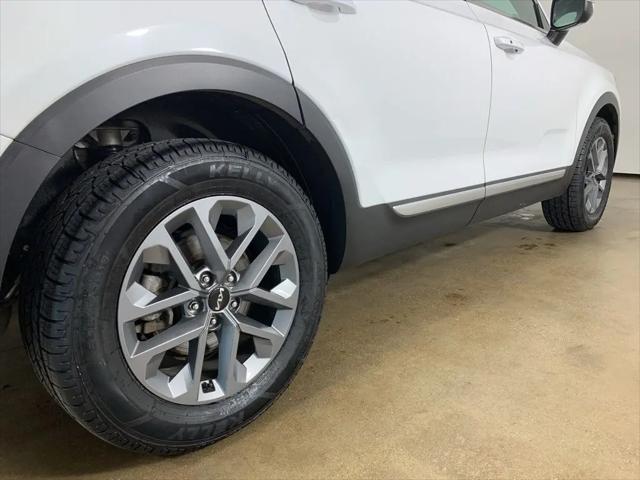 2023 Kia Telluride LX
