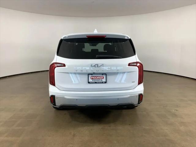 2023 Kia Telluride LX