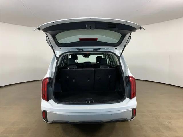 2023 Kia Telluride LX