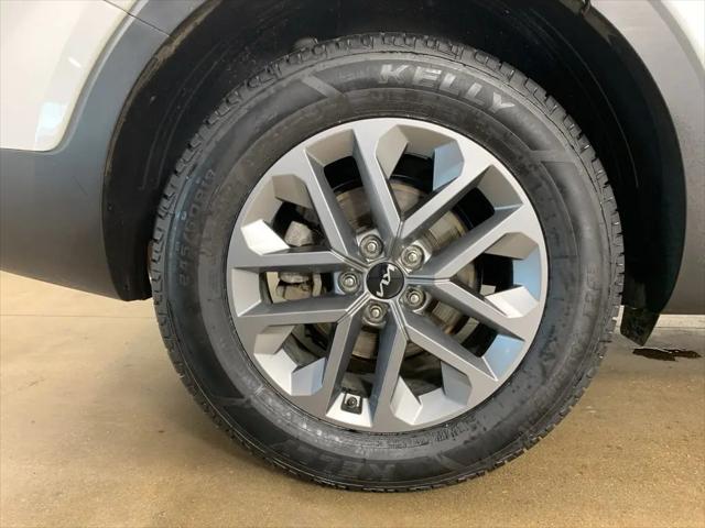 2023 Kia Telluride LX
