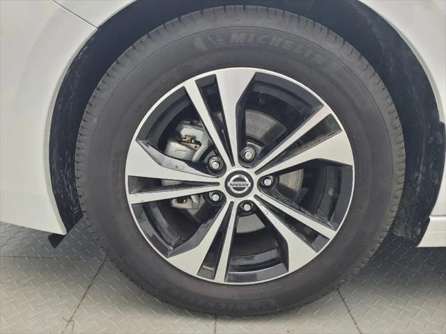 2023 Nissan Sentra SV Xtronic CVT