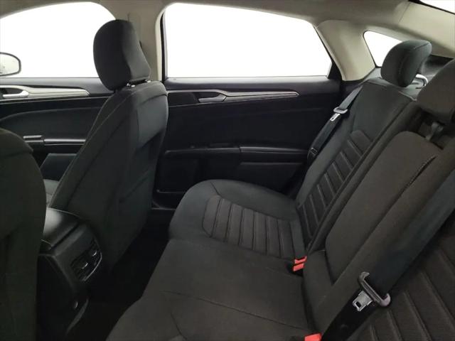 2020 Ford Fusion SE