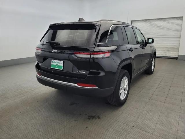 2023 Jeep Grand Cherokee Laredo 4x4