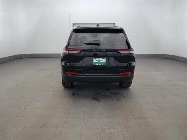 2023 Jeep Grand Cherokee Altitude 4x4