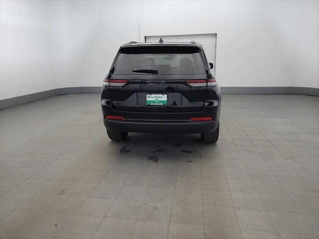 2023 Jeep Grand Cherokee Altitude 4x4
