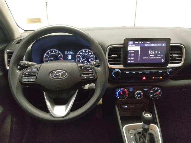 2022 Hyundai Venue SE
