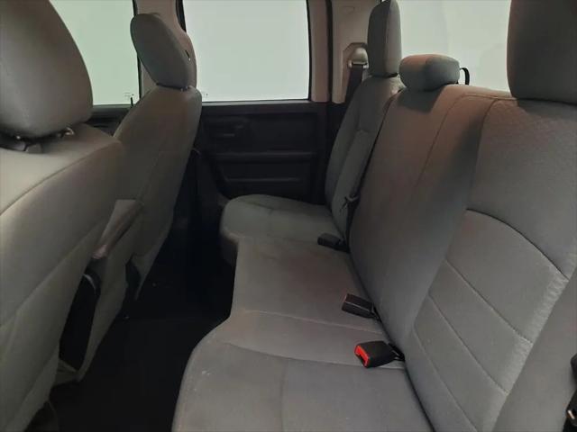 2017 Ram 1500 Express Quad Cab 4x4 6'4" Box