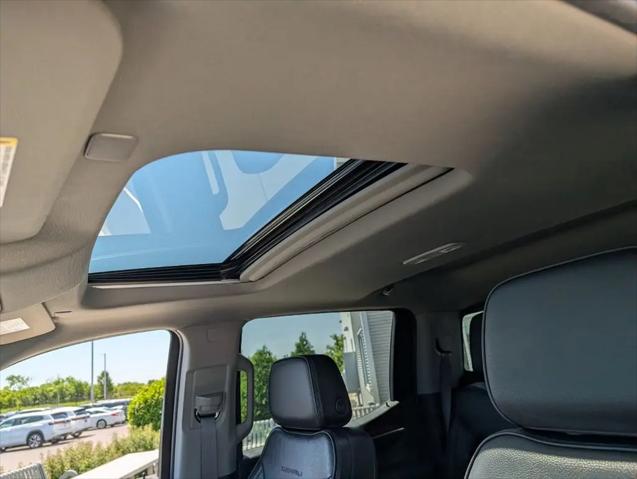 2023 GMC Sierra 1500 4WD Crew Cab Short Box Denali