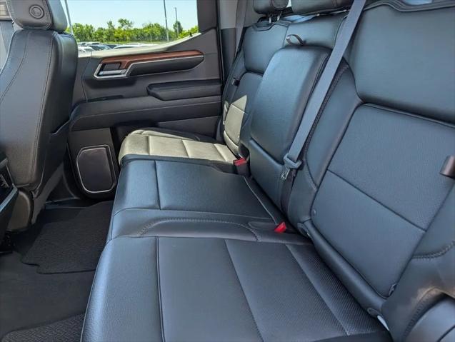 2023 GMC Sierra 1500 4WD Crew Cab Short Box Denali