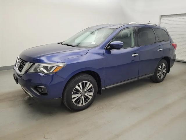 2017 Nissan Pathfinder SV