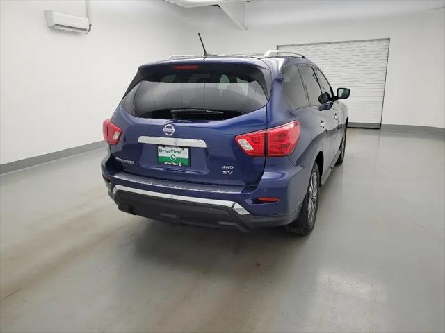 2017 Nissan Pathfinder SV