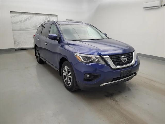 2017 Nissan Pathfinder SV