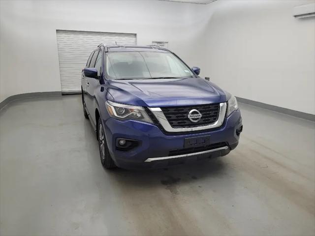 2017 Nissan Pathfinder SV