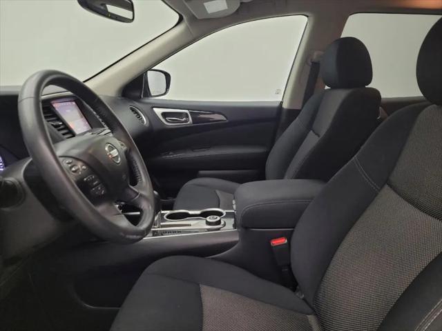 2017 Nissan Pathfinder SV