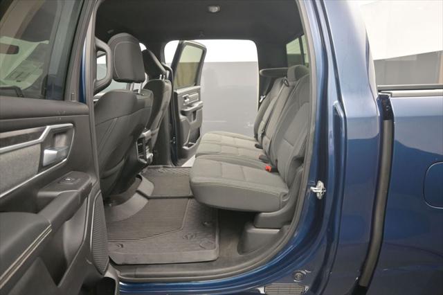 2022 Ram 1500 Big Horn Crew Cab 4x4 5'7" Box
