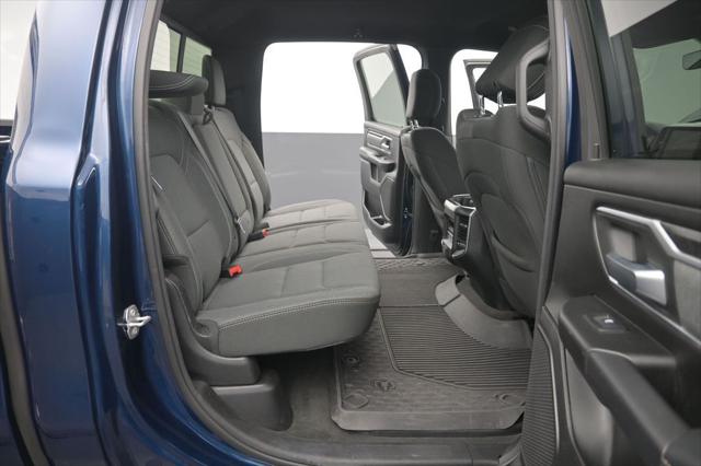 2022 Ram 1500 Big Horn Crew Cab 4x4 5'7" Box
