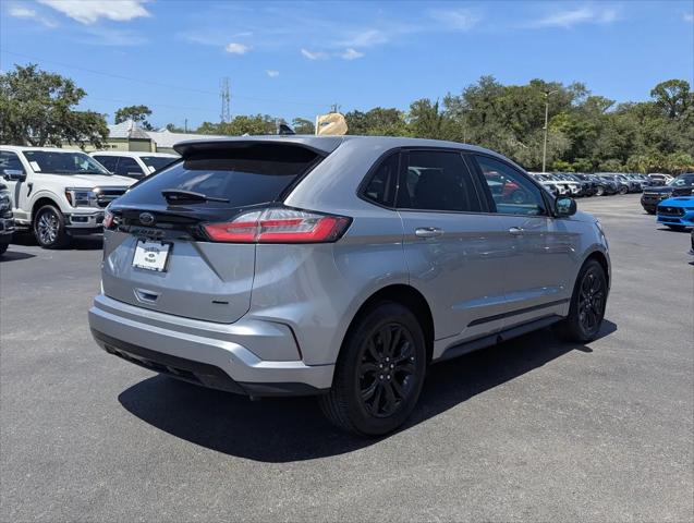 2022 Ford Edge SE