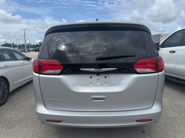 2024 Chrysler Voyager LX