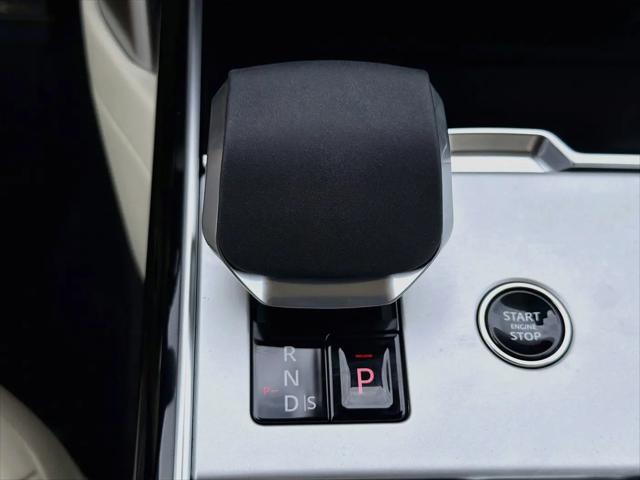 2026 Land Rover Range Rover P530 SE
