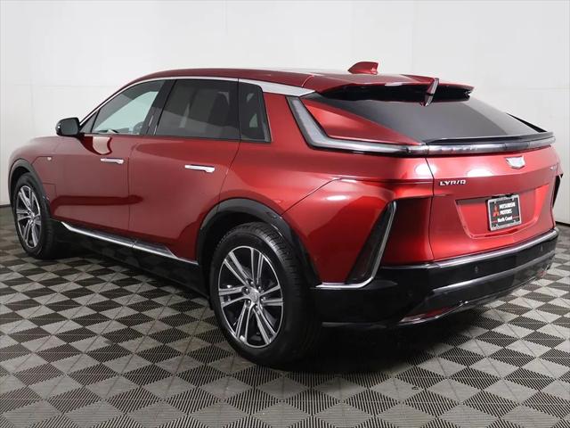2024 Cadillac iQ Luxury 2