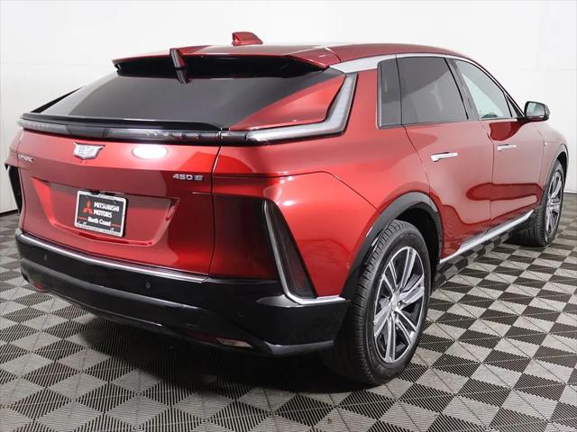 2024 Cadillac iQ Luxury 2