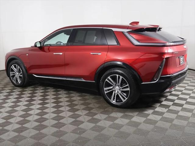 2024 Cadillac iQ Luxury 2