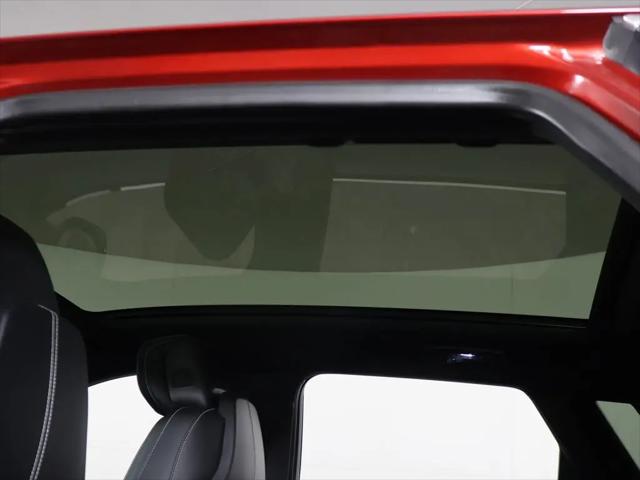 2024 Cadillac iQ Luxury 2