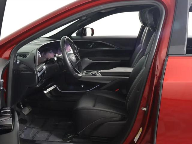 2024 Cadillac iQ Luxury 2