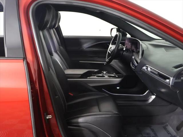 2024 Cadillac iQ Luxury 2