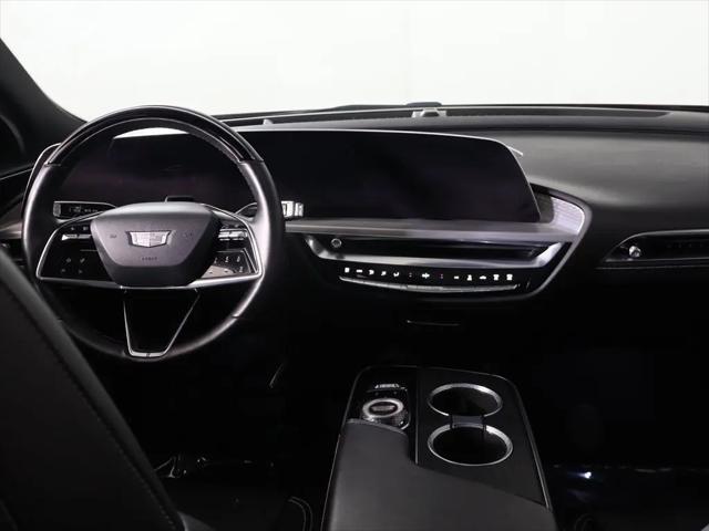 2024 Cadillac iQ Luxury 2