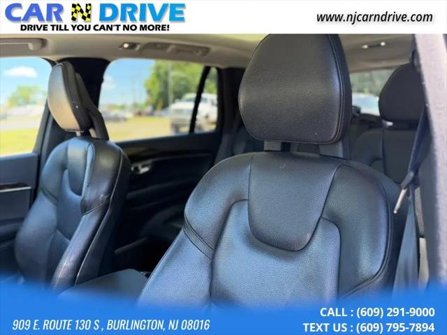 2016 Volvo XC90 T6 Momentum