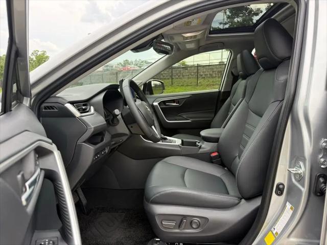 2025 Toyota RAV4 XLE Premium