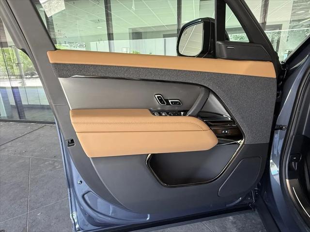 2026 Land Rover Range Rover Sport P360 SE