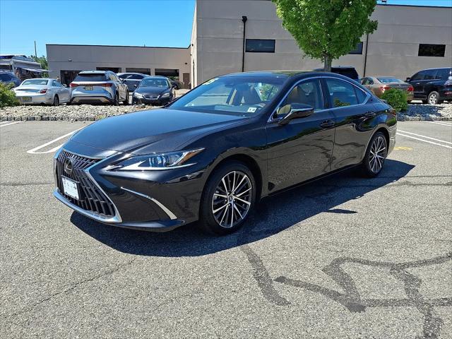 2025 Lexus ES 300h ES 300h