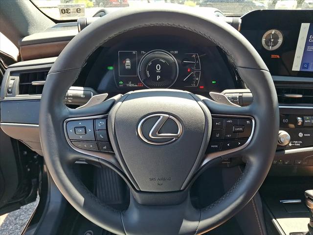 2025 Lexus ES 300h ES 300h