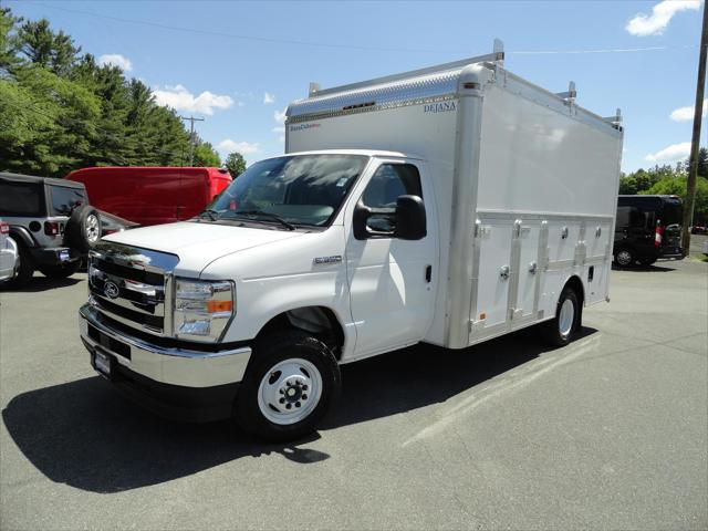 2027 Ford E-Series Cutaway XL for sale in Millerton, NY