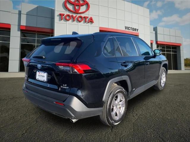 2022 Toyota RAV4 Hybrid LE