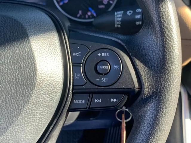 2022 Toyota RAV4 Hybrid LE