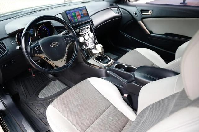 2013 Hyundai Genesis Coupe 2.0T Premium