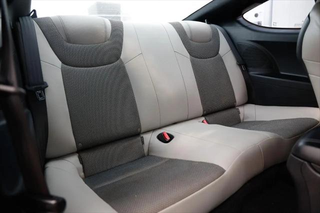 2013 Hyundai Genesis Coupe 2.0T Premium