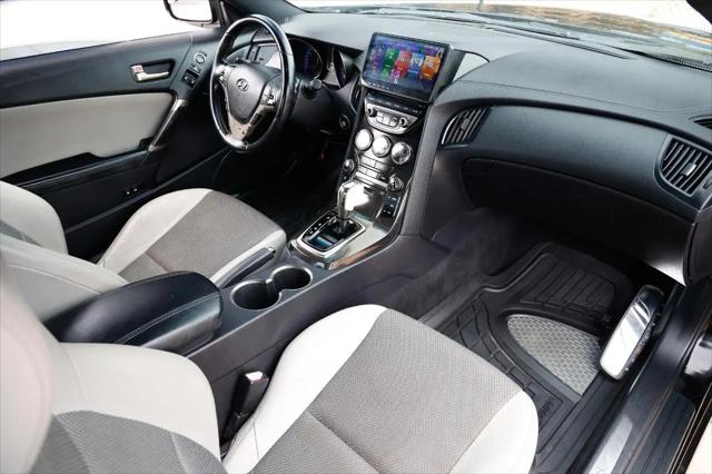 2013 Hyundai Genesis Coupe 2.0T Premium