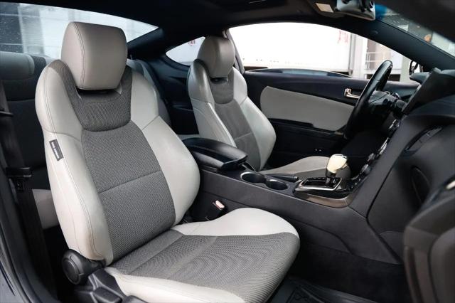 2013 Hyundai Genesis Coupe 2.0T Premium