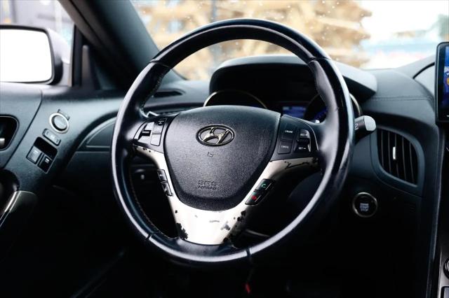 2013 Hyundai Genesis Coupe 2.0T Premium