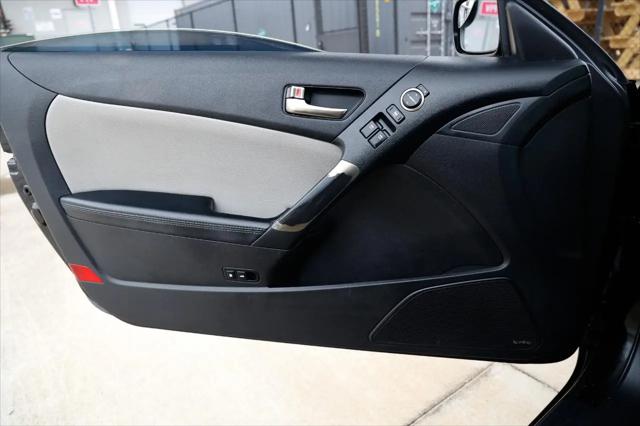 2013 Hyundai Genesis Coupe 2.0T Premium