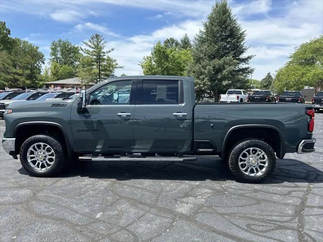 2025 Chevrolet Silverado 3500HD 4WD Crew Cab Standard Bed LTZ