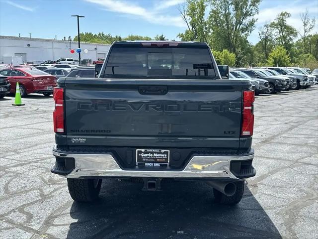 2025 Chevrolet Silverado 3500HD 4WD Crew Cab Standard Bed LTZ
