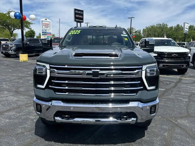 2025 Chevrolet Silverado 3500HD 4WD Crew Cab Standard Bed LTZ