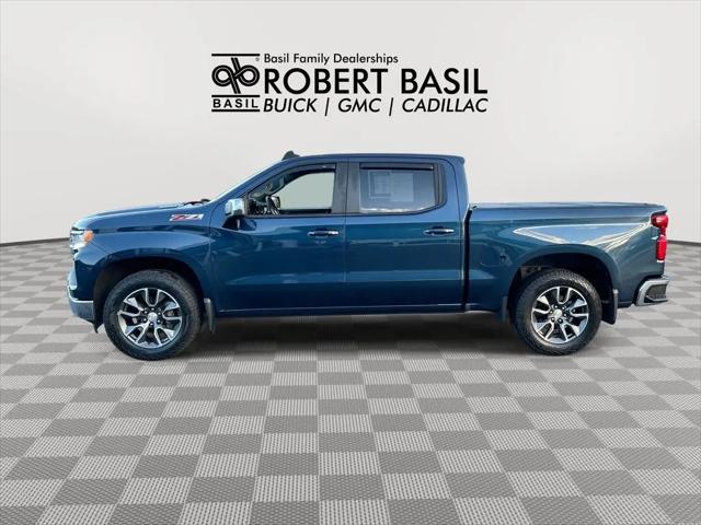 2022 Chevrolet Silverado 1500 4WD Crew Cab Standard Bed LT